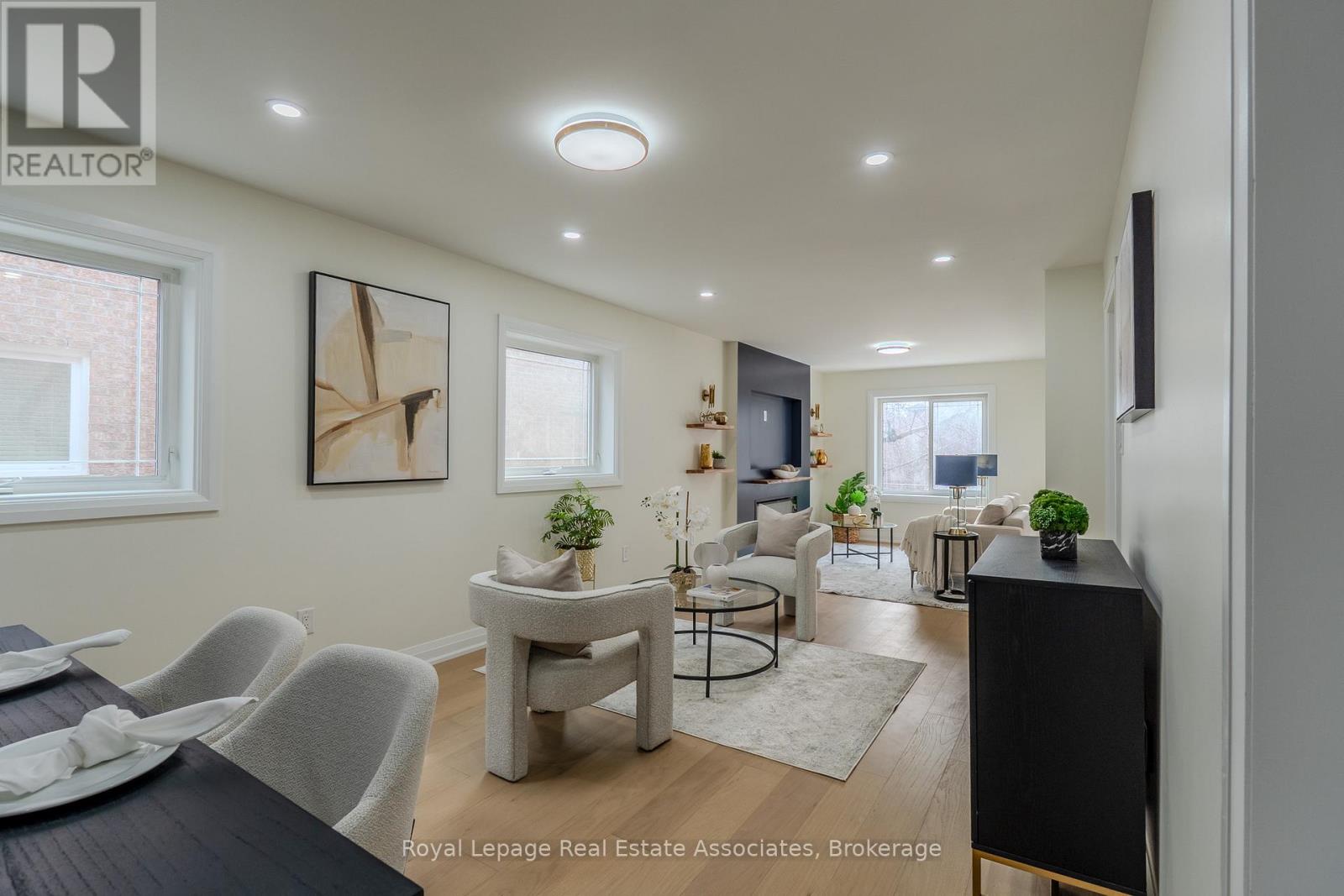 191 Genesee Drive, Oakville, Ontario L6H 5Y7 - Photo 6 - W12906812