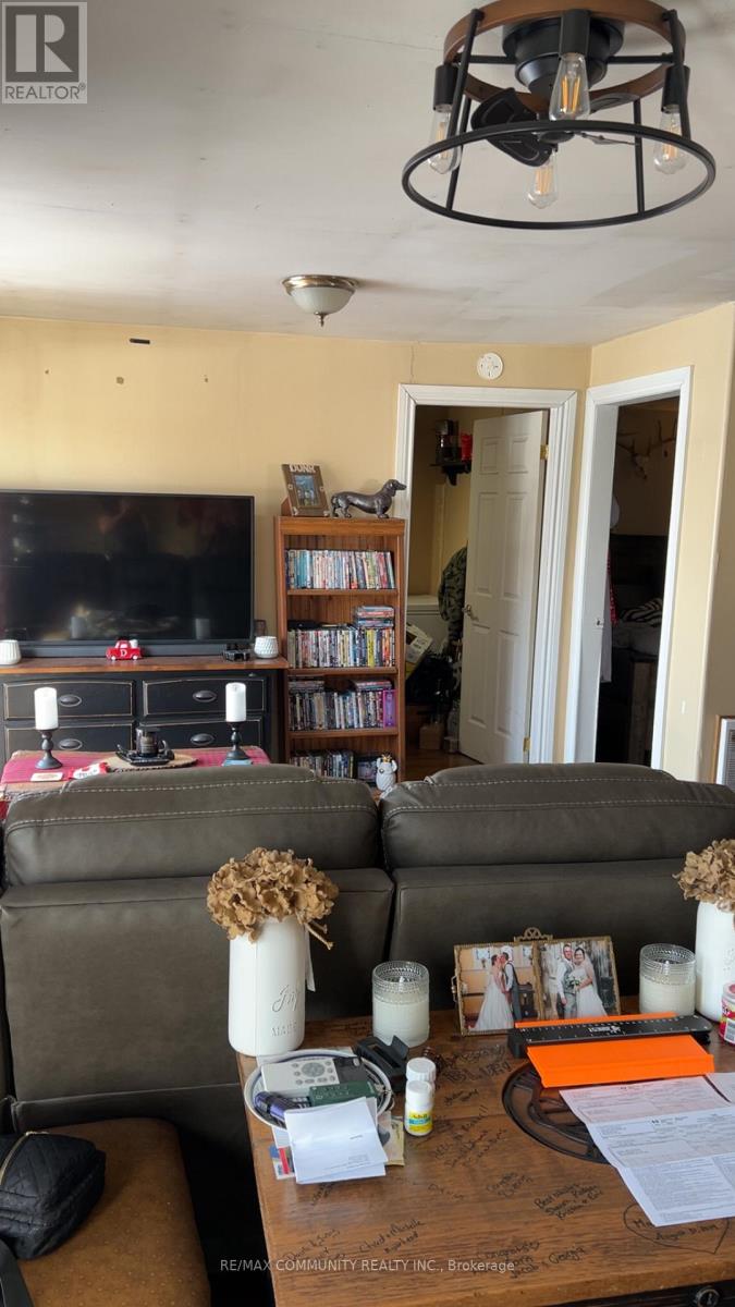 666 North Shore Drive E, Otonabee-South Monaghan, Ontario  P7B 6B3 - Photo 3 - X12906756