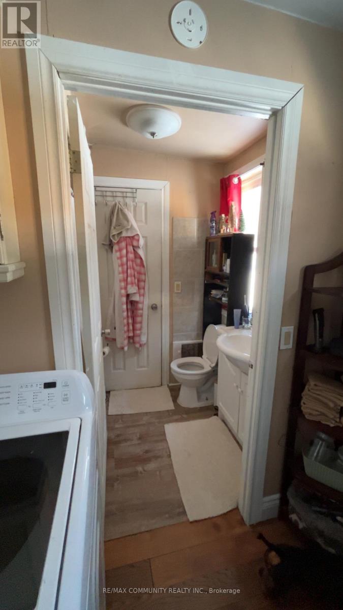 666 North Shore Drive E, Otonabee-South Monaghan, Ontario  P7B 6B3 - Photo 5 - X12906756