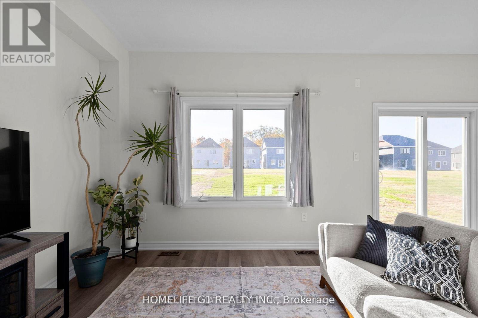 340 Mceachern Lane, Gravenhurst, Ontario  P1P 0H8 - Photo 10 - X12906808