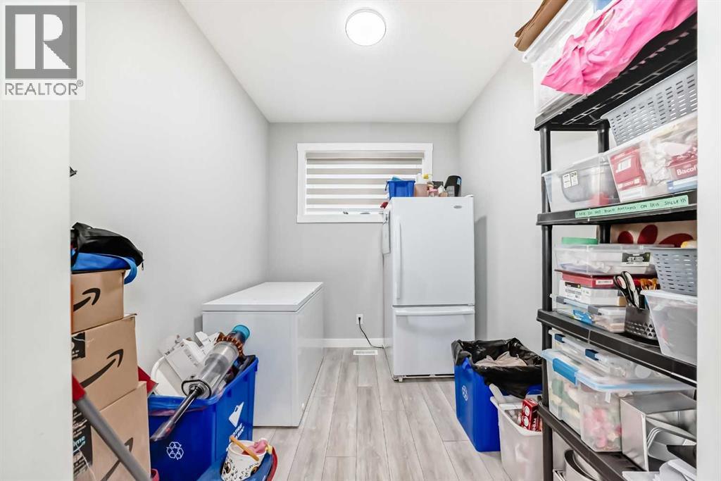 240 Creekstone Row SW, Calgary, Alberta  T2X 4Y5 - Photo 10 - A2285154