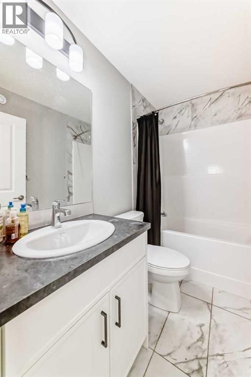 240 Creekstone Row SW, Calgary, Alberta  T2X 4Y5 - Photo 17 - A2285154