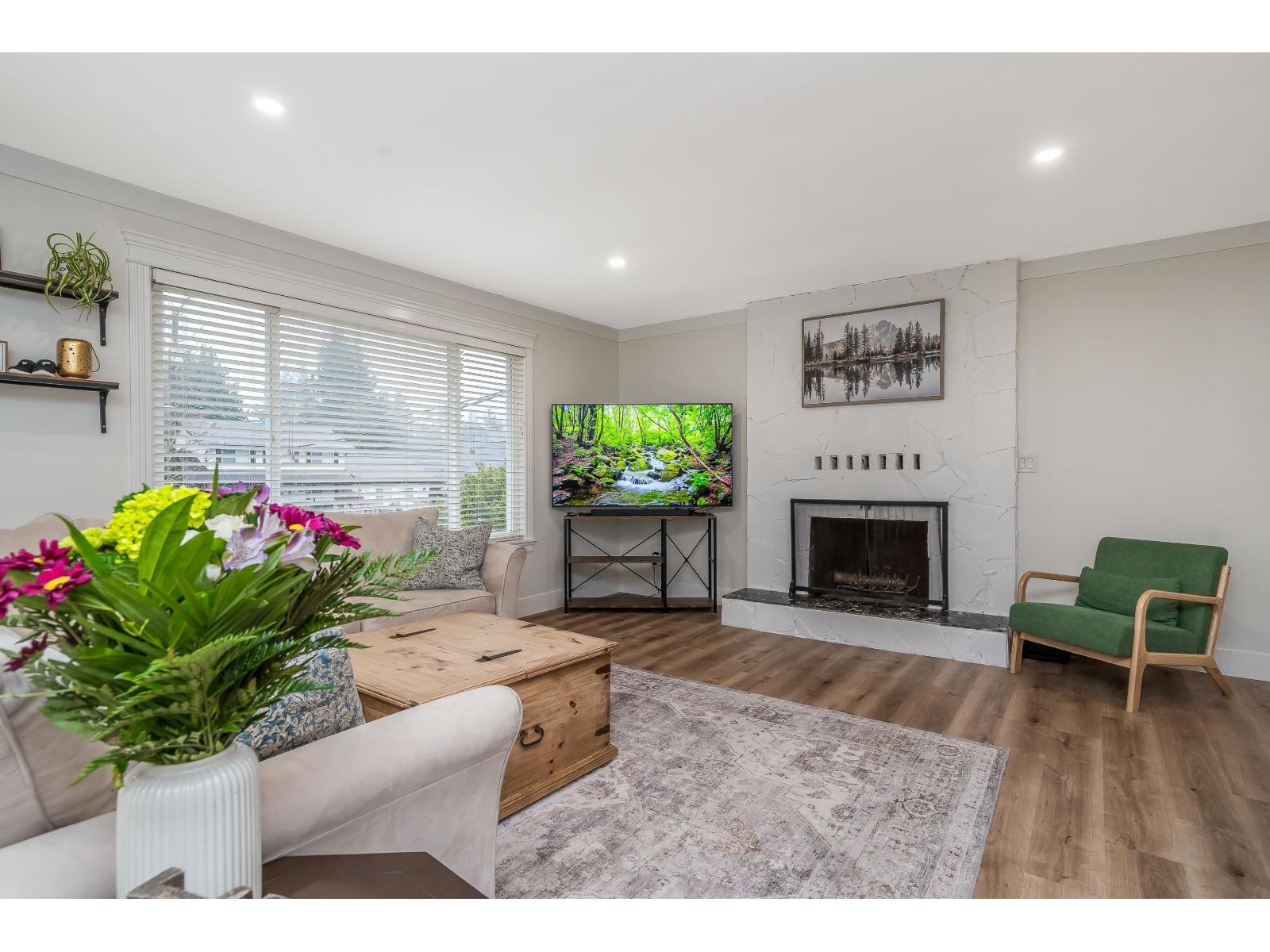 5751 246b Street, Langley, British Columbia  V2Z 1H2 - Photo 5 - R3101266