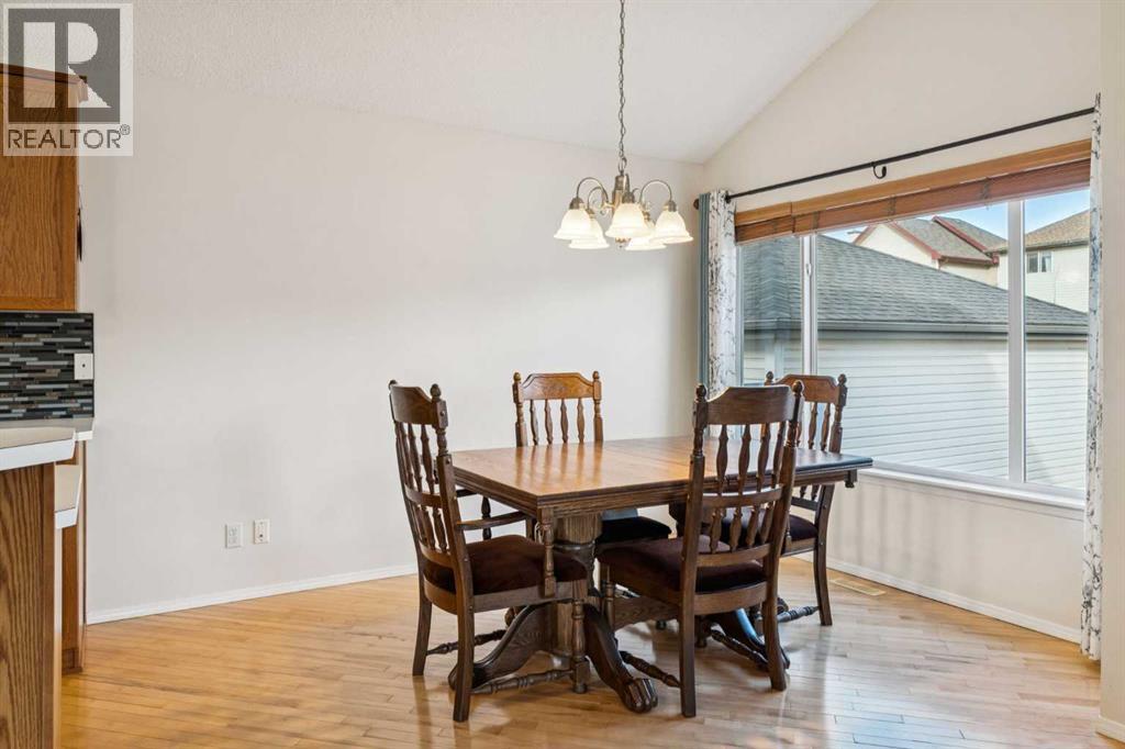 202 Copperfield Gardens Se, Calgary, Alberta  T2Z 4C1 - Photo 15 - A2294371