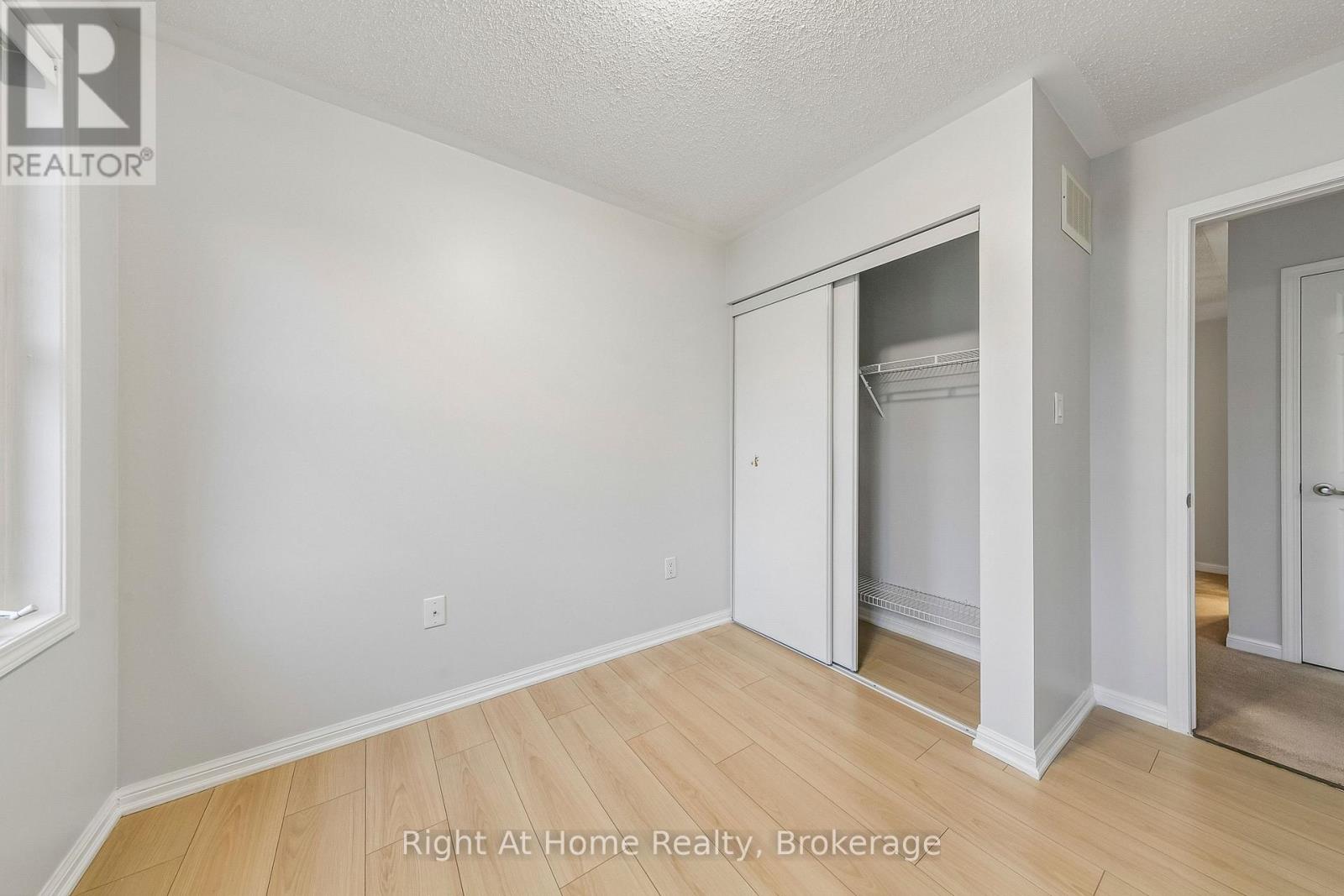 650 Frank Place, Milton, Ontario  L9T 0P8 - Photo 21 - W12754344