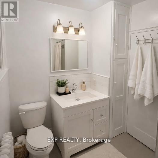 11 Fairside Avenue, Toronto, Ontario  M4C 3G8 - Photo 9 - E12817386