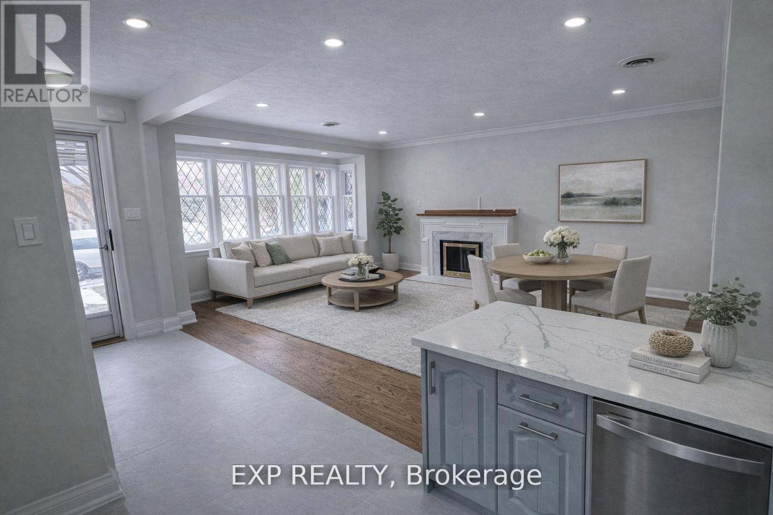 11 Fairside Avenue, Toronto, Ontario  M4C 3G8 - Photo 4 - E12817386