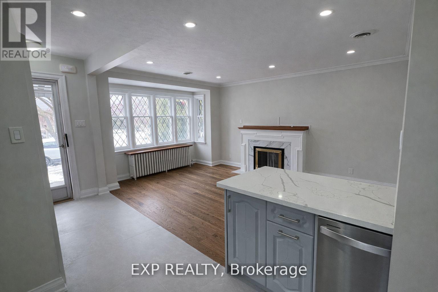 11 Fairside Avenue, Toronto, Ontario  M4C 3G8 - Photo 6 - E12817386