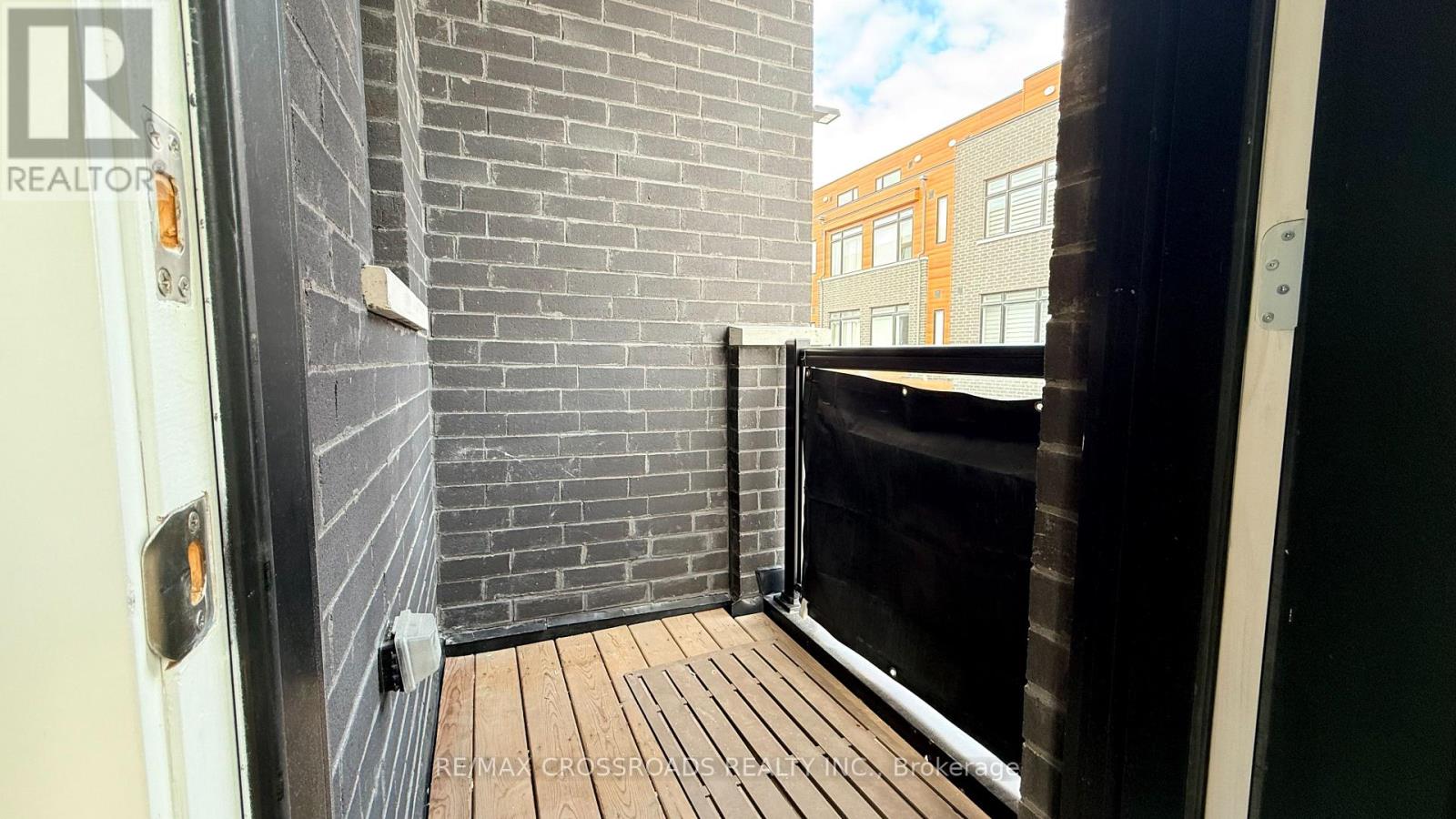 102 - 370 D Red Maple Road, Richmond Hill, Ontario  L4C 6P5 - Photo 8 - N12906818