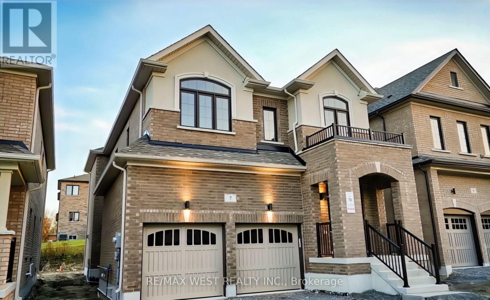 7 Stennett Drive, Georgina, Ontario  L4P 0J4 - Photo 2 - N12906834