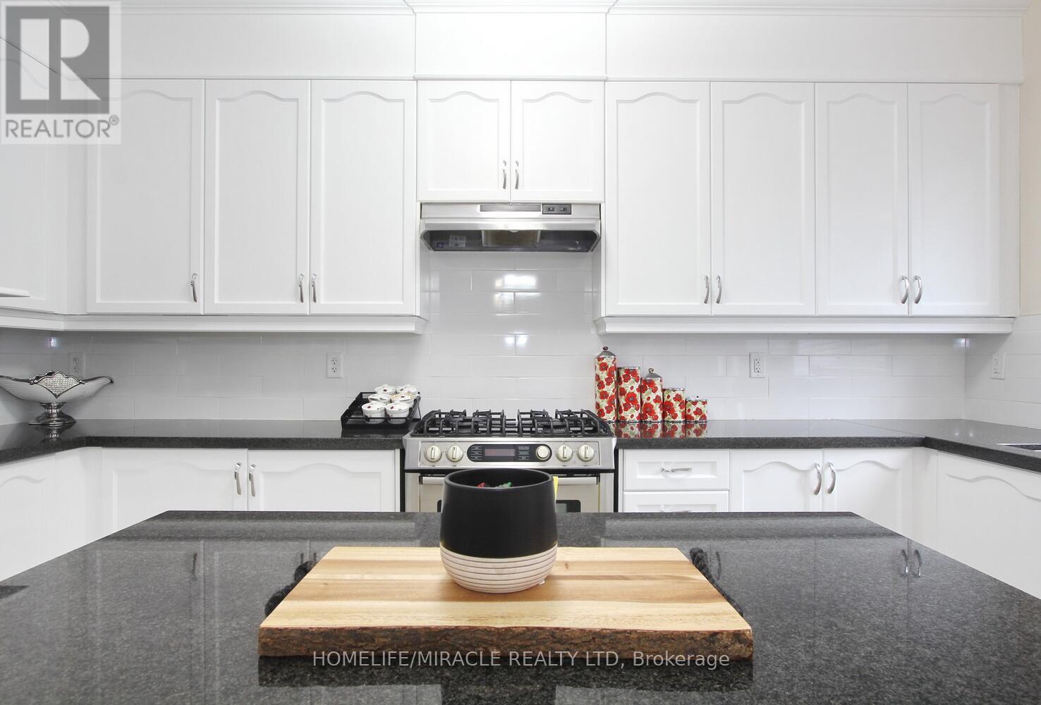 324 Chatfield Drive, Vaughan, Ontario  L4H 3R7 - Photo 11 - N12902692