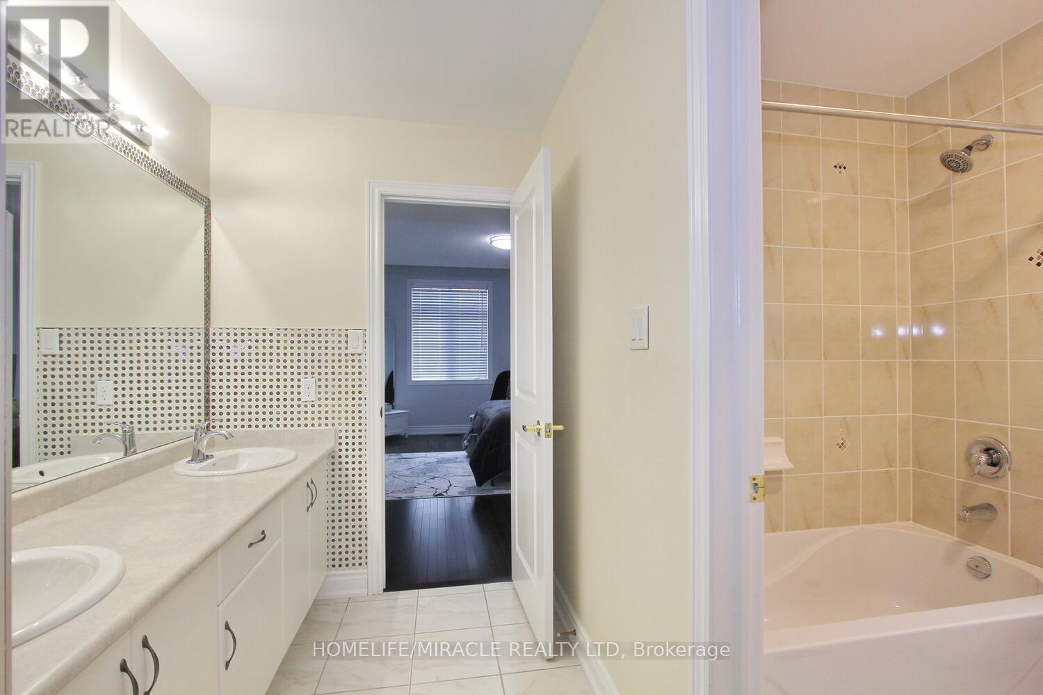 324 Chatfield Drive, Vaughan, Ontario  L4H 3R7 - Photo 34 - N12902692