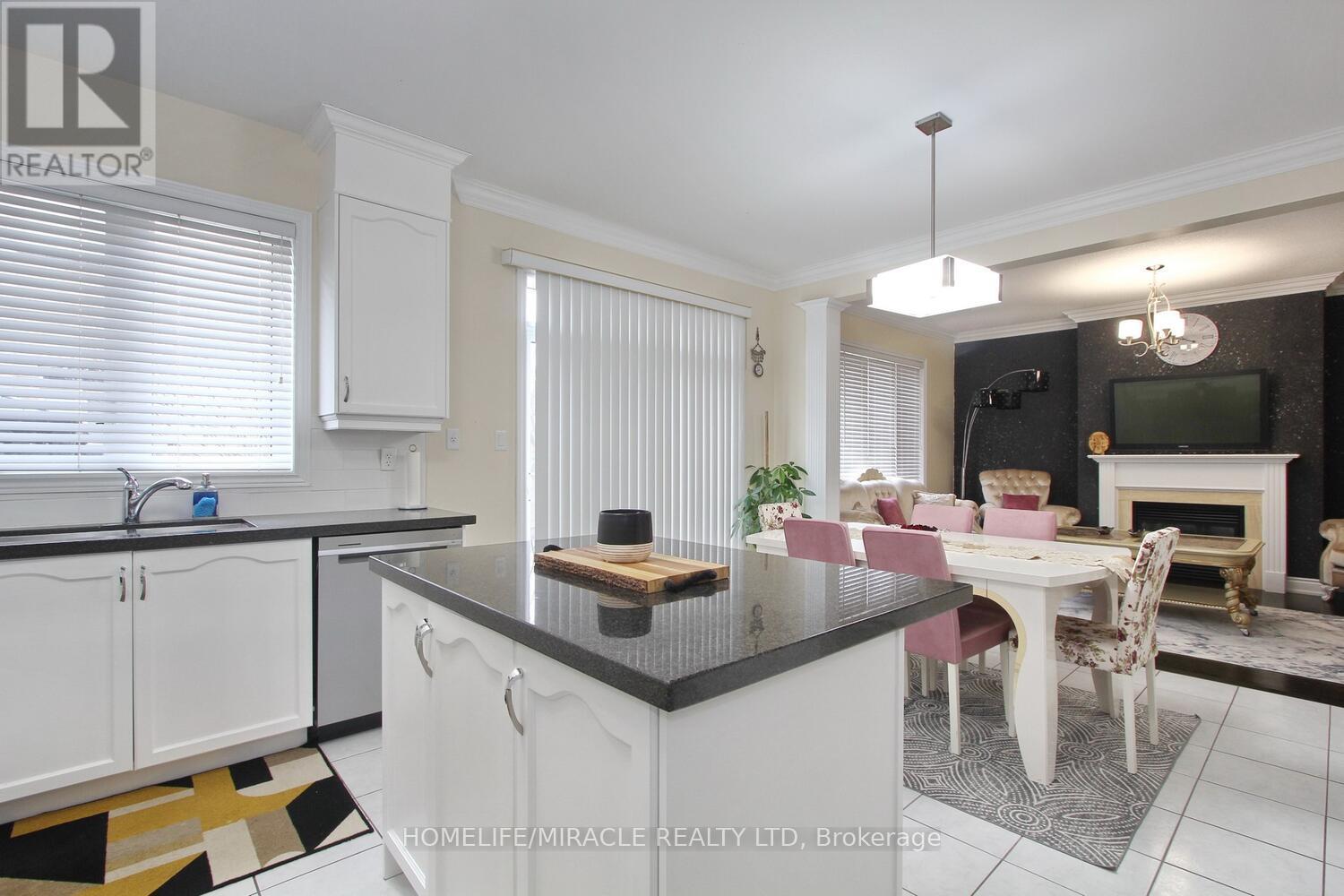 324 Chatfield Drive, Vaughan, Ontario  L4H 3R7 - Photo 9 - N12902692