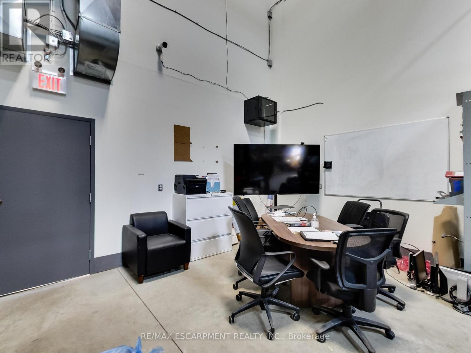 104 - 1100 South Service Road, Hamilton, Ontario  L8E 0C5 - Photo 21 - X12833202