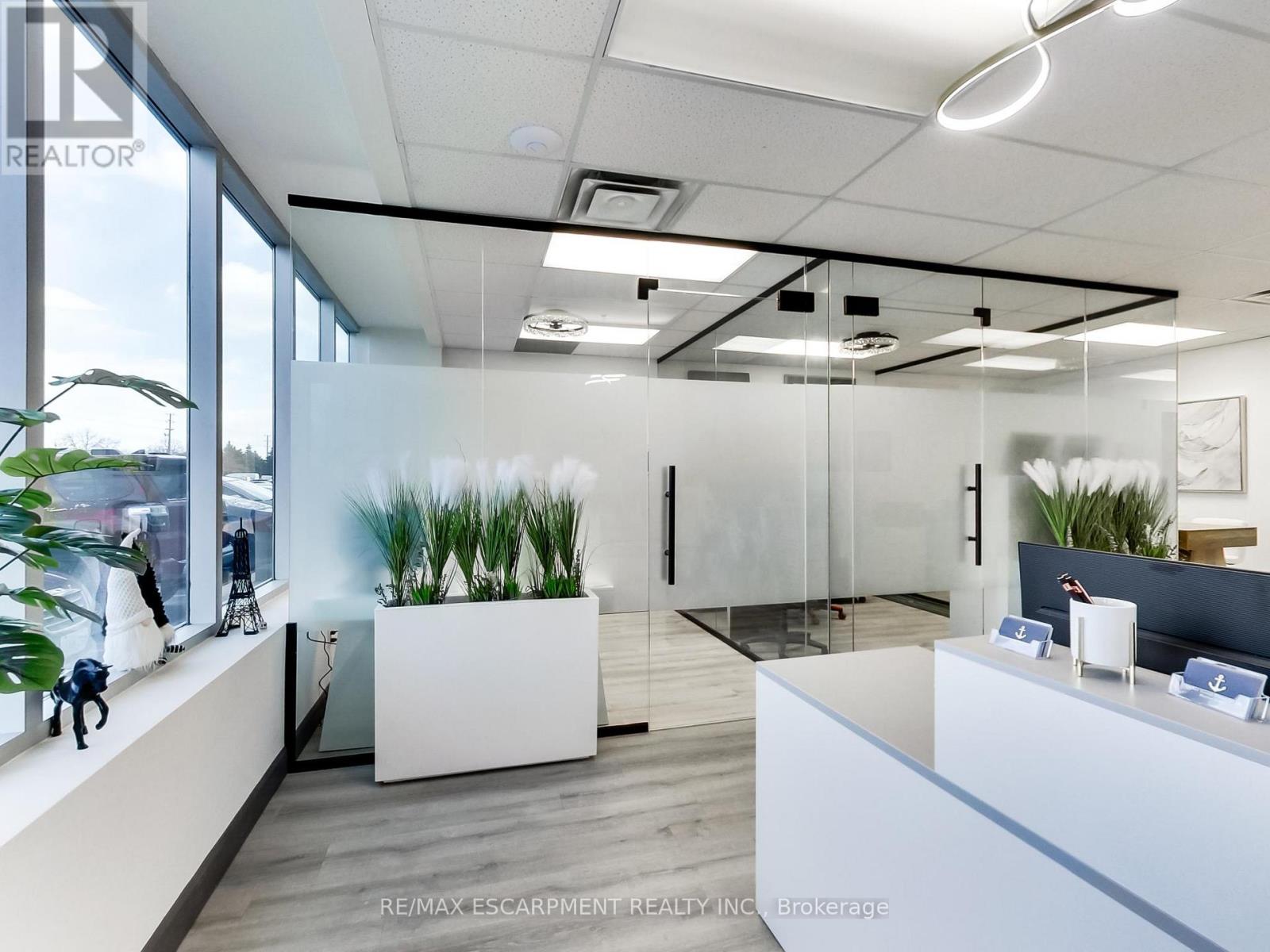 104 - 1100 South Service Road, Hamilton, Ontario  L8E 0C5 - Photo 6 - X12833202