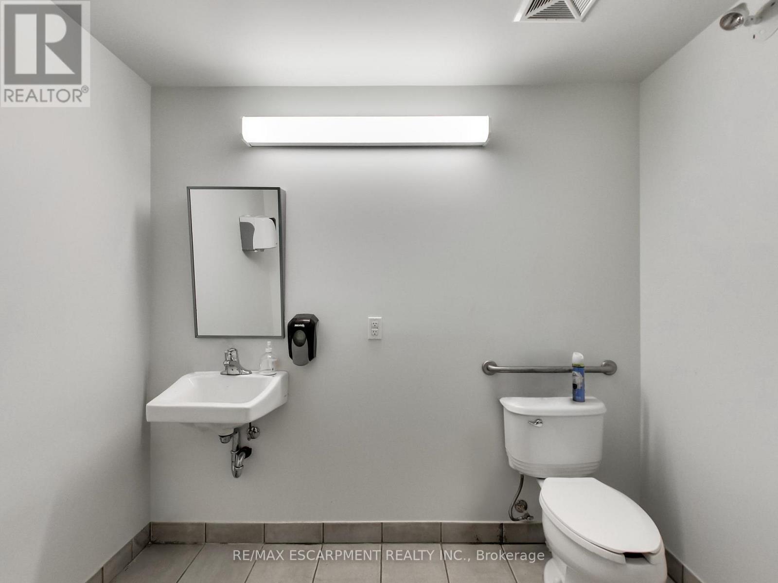 104 - 1100 South Service Road, Hamilton, Ontario  L8E 0C5 - Photo 22 - X12833202