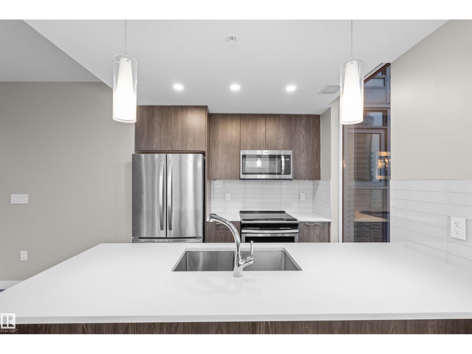 #2201 10180 103 St Nw, Edmonton, Alberta  T5J 0L1 - Photo 4 - E4478582