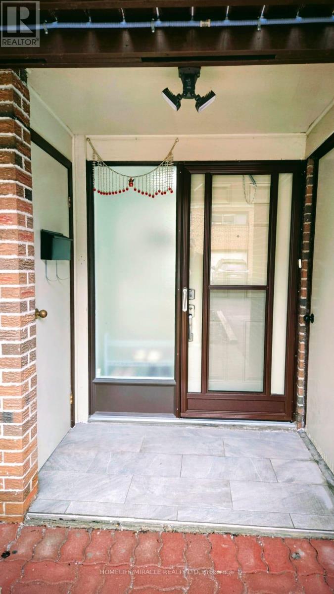 2 - 90 Castlebury Crescent, Toronto, Ontario  M2H 1W8 - Photo 2 - C12906630