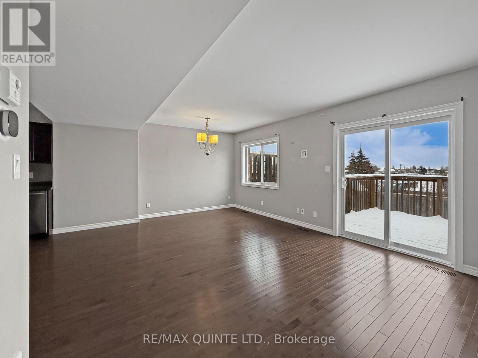 77 Mountain Ash Drive, Belleville (Thurlow Ward), Ontario  K8N 0E3 - Photo 16 - X12906846