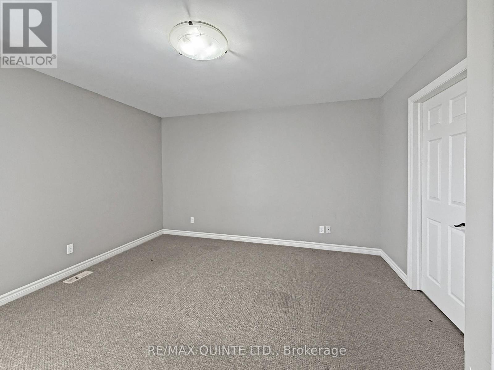 77 Mountain Ash Drive, Belleville (Thurlow Ward), Ontario  K8N 0E3 - Photo 18 - X12906846