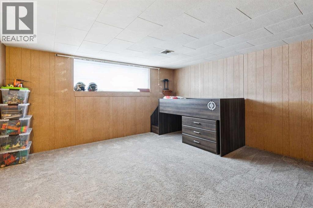 149 Wildwood Drive Sw, Calgary, Alberta  T3C 3C7 - Photo 16 - A2276203