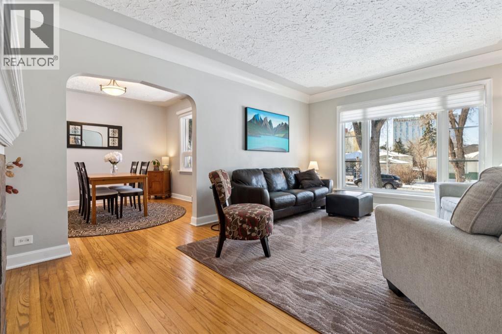 1628 9 Street NW, Calgary, Alberta  T2M 3L4 - Photo 3 - A2288772