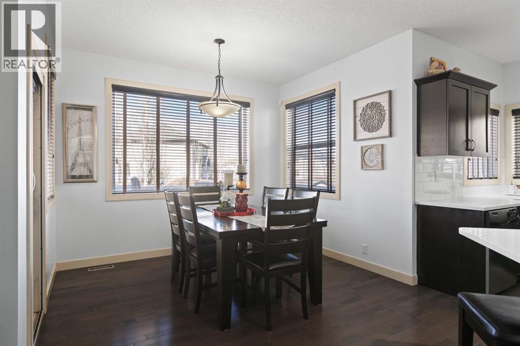 125 Seagreen Manor, Chestermere, Alberta  T1X 0E7 - Photo 12 - A2295360