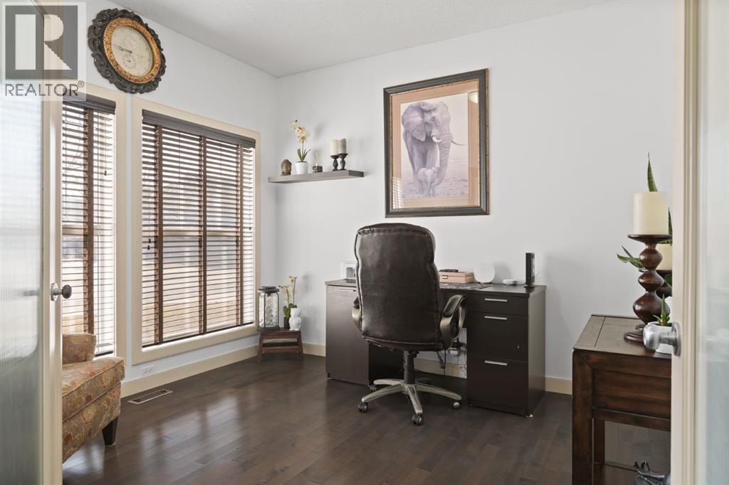 125 Seagreen Manor, Chestermere, Alberta  T1X 0E7 - Photo 4 - A2295360