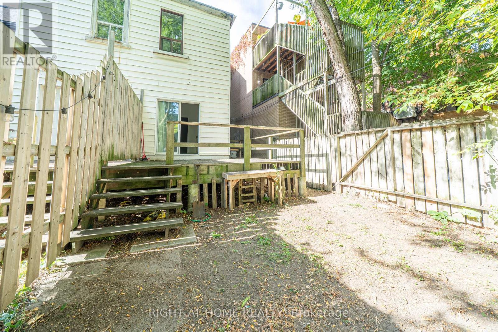 1059 Bathurst Street, Toronto, Ontario  M5R 3G8 - Photo 15 - C12906848