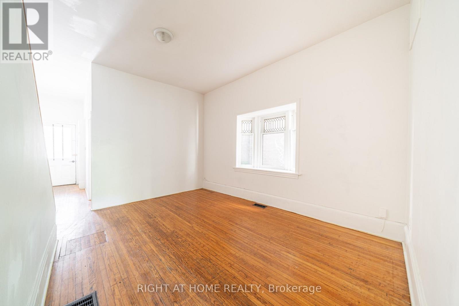 1059 Bathurst Street, Toronto, Ontario  M5R 3G8 - Photo 4 - C12906848