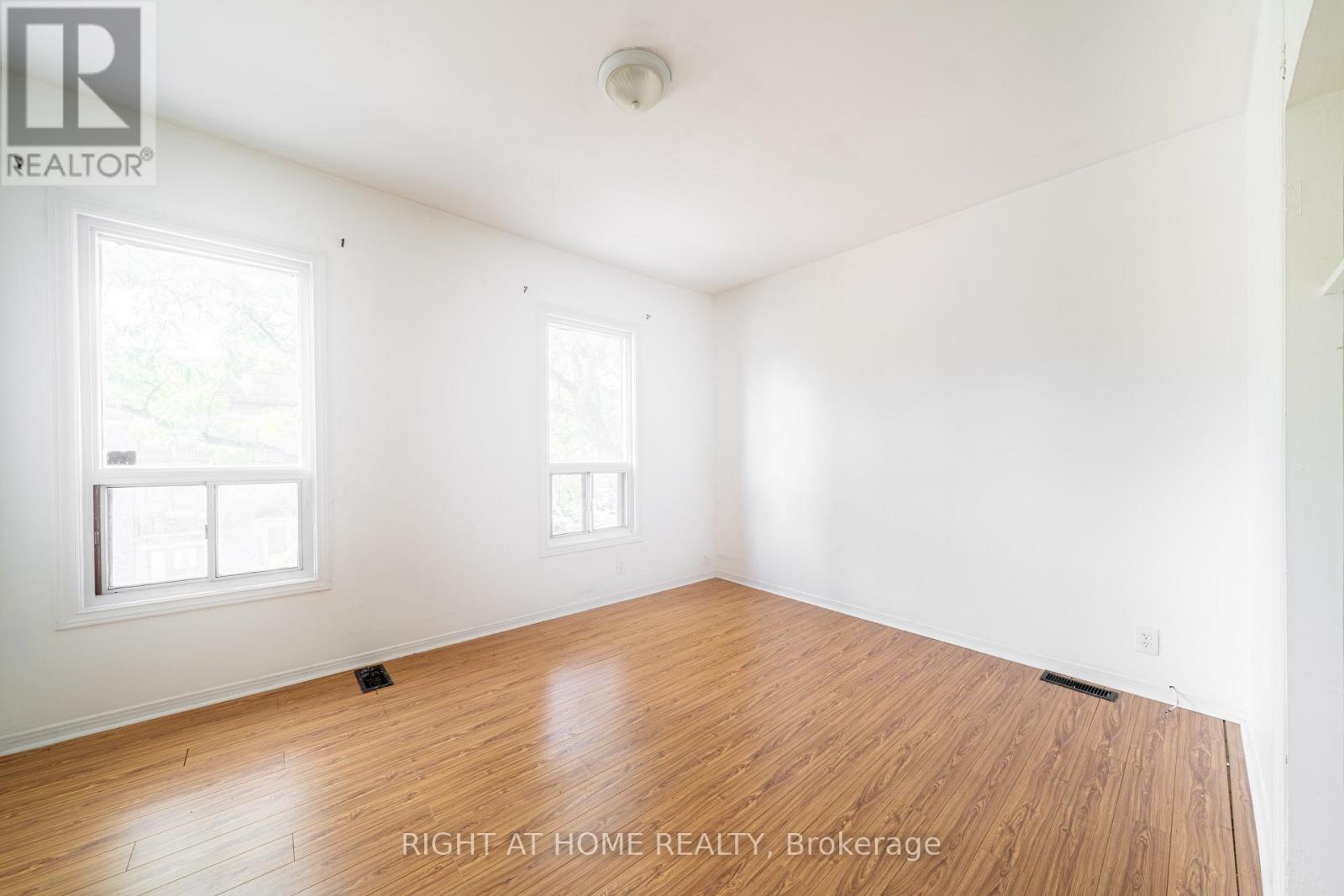 1059 Bathurst Street, Toronto, Ontario  M5R 3G8 - Photo 7 - C12906848