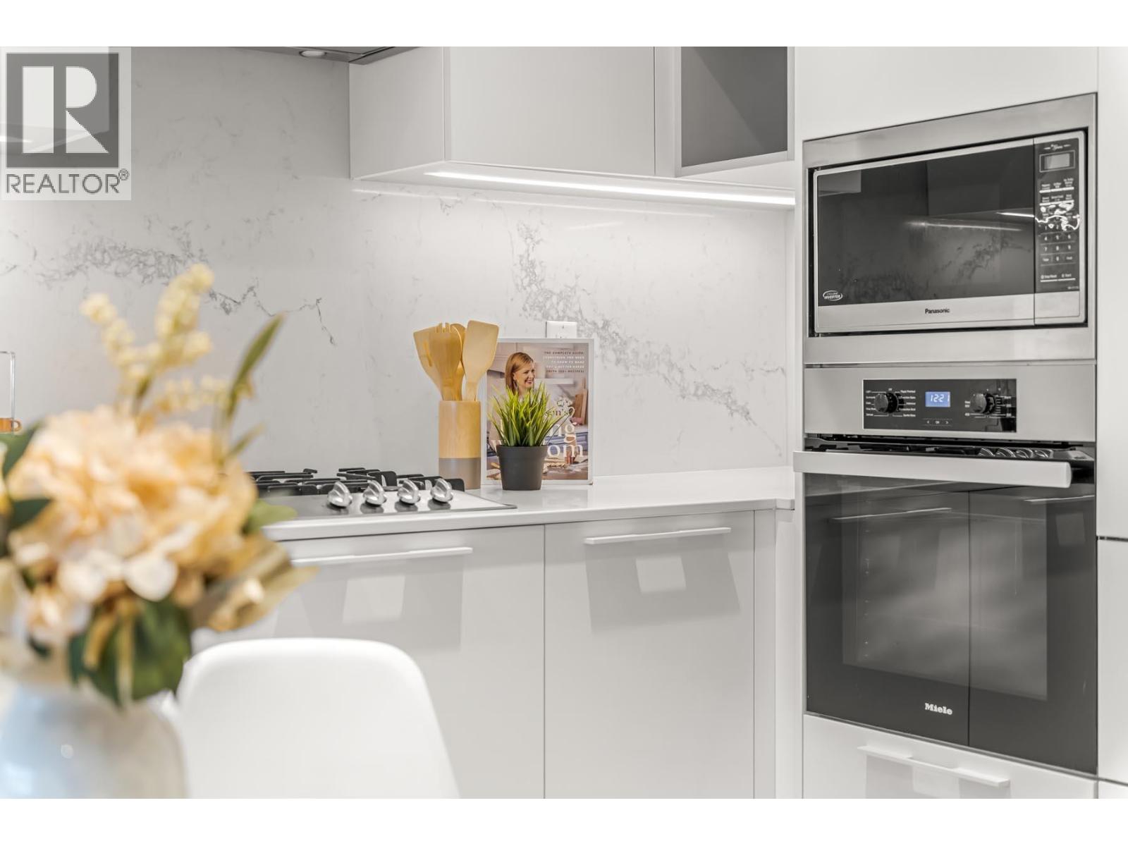 1608 6699 Dunblane Avenue, Burnaby, British Columbia  V5H 0J8 - Photo 4 - R3100724