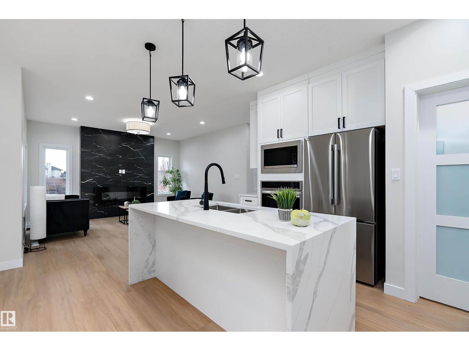 292 Fraser Wy Nw, Edmonton, Alberta  T5Y 6C4 - Photo 11 - E4478583