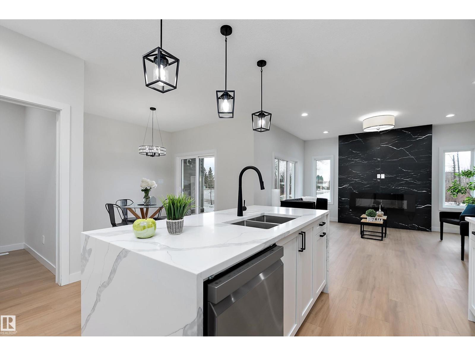 292 Fraser Wy Nw, Edmonton, Alberta  T5Y 6C4 - Photo 12 - E4478583