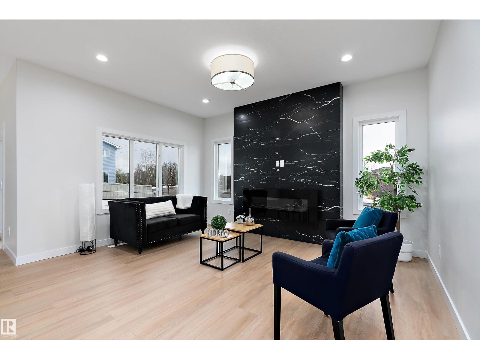 292 Fraser Wy Nw, Edmonton, Alberta  T5Y 6C4 - Photo 18 - E4478583