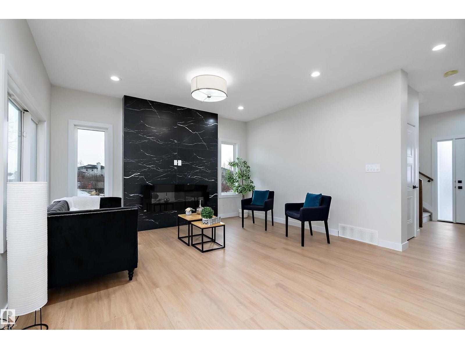 292 Fraser Wy Nw, Edmonton, Alberta  T5Y 6C4 - Photo 19 - E4478583