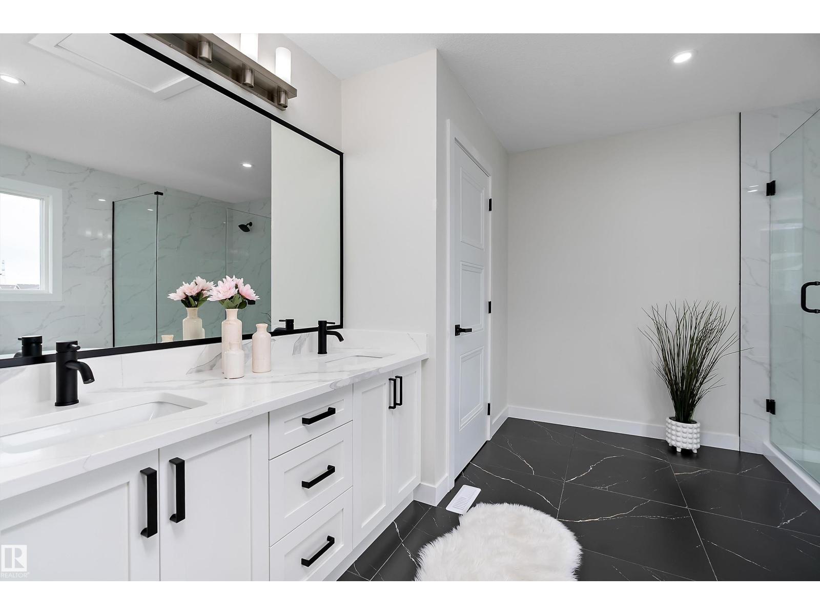 292 Fraser Wy Nw, Edmonton, Alberta  T5Y 6C4 - Photo 34 - E4478583