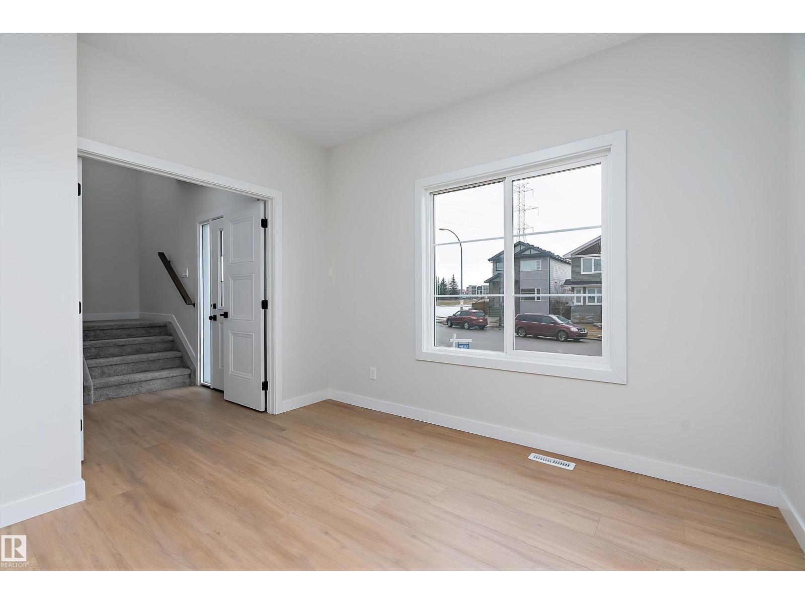 292 Fraser Wy Nw, Edmonton, Alberta  T5Y 6C4 - Photo 7 - E4478583