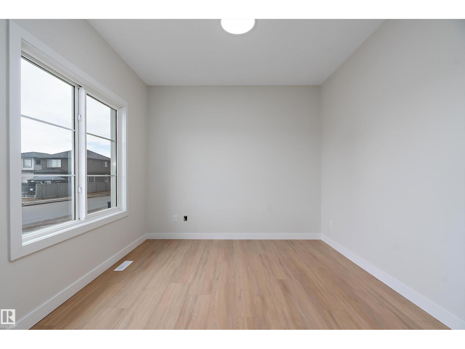 292 Fraser Wy Nw, Edmonton, Alberta  T5Y 6C4 - Photo 8 - E4478583