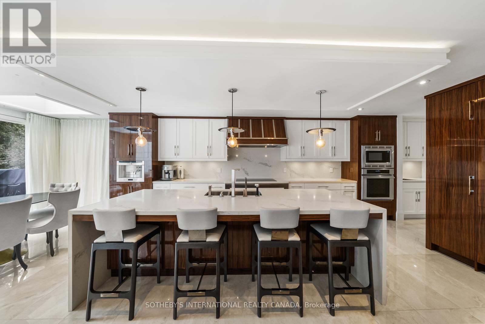 1347 Queen Victoria Avenue, Mississauga, Ontario  L5N 3N2 - Photo 17 - W12906842