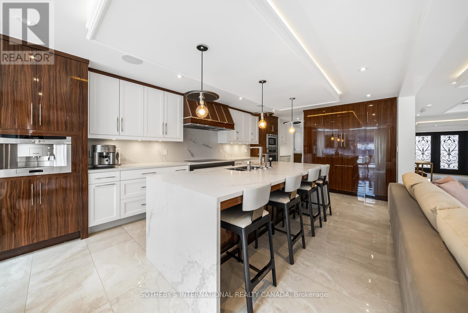 1347 Queen Victoria Avenue, Mississauga, Ontario  L5N 3N2 - Photo 23 - W12906842