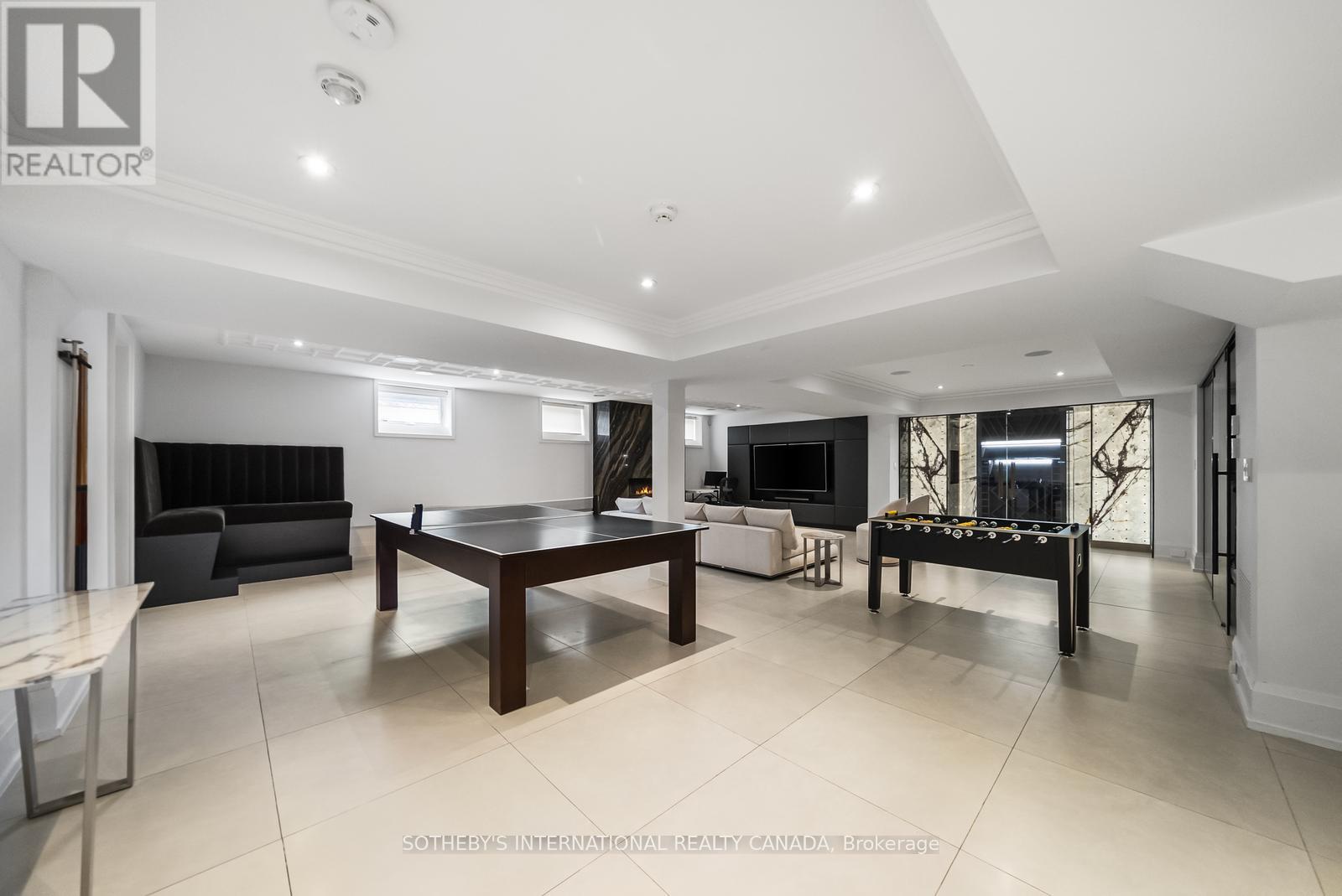 1347 Queen Victoria Avenue, Mississauga, Ontario  L5N 3N2 - Photo 40 - W12906842