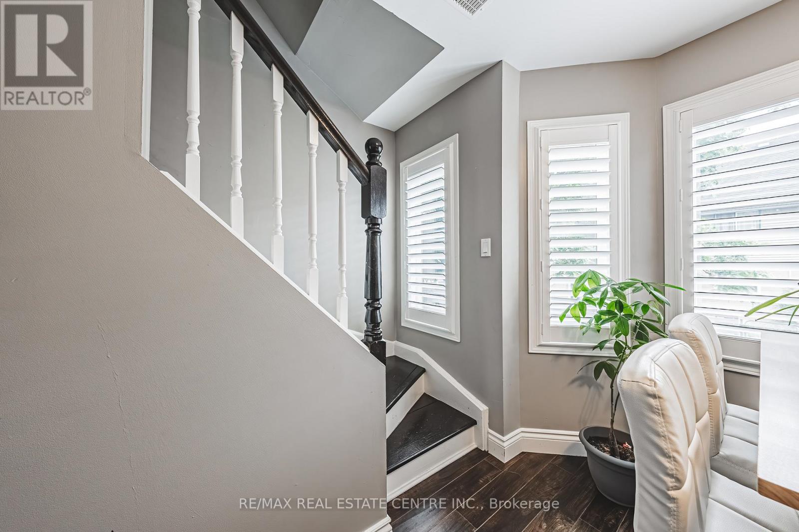 3 - 266 Limeridge Road E, Hamilton, Ontario  L9A 2S7 - Photo 17 - X12906856