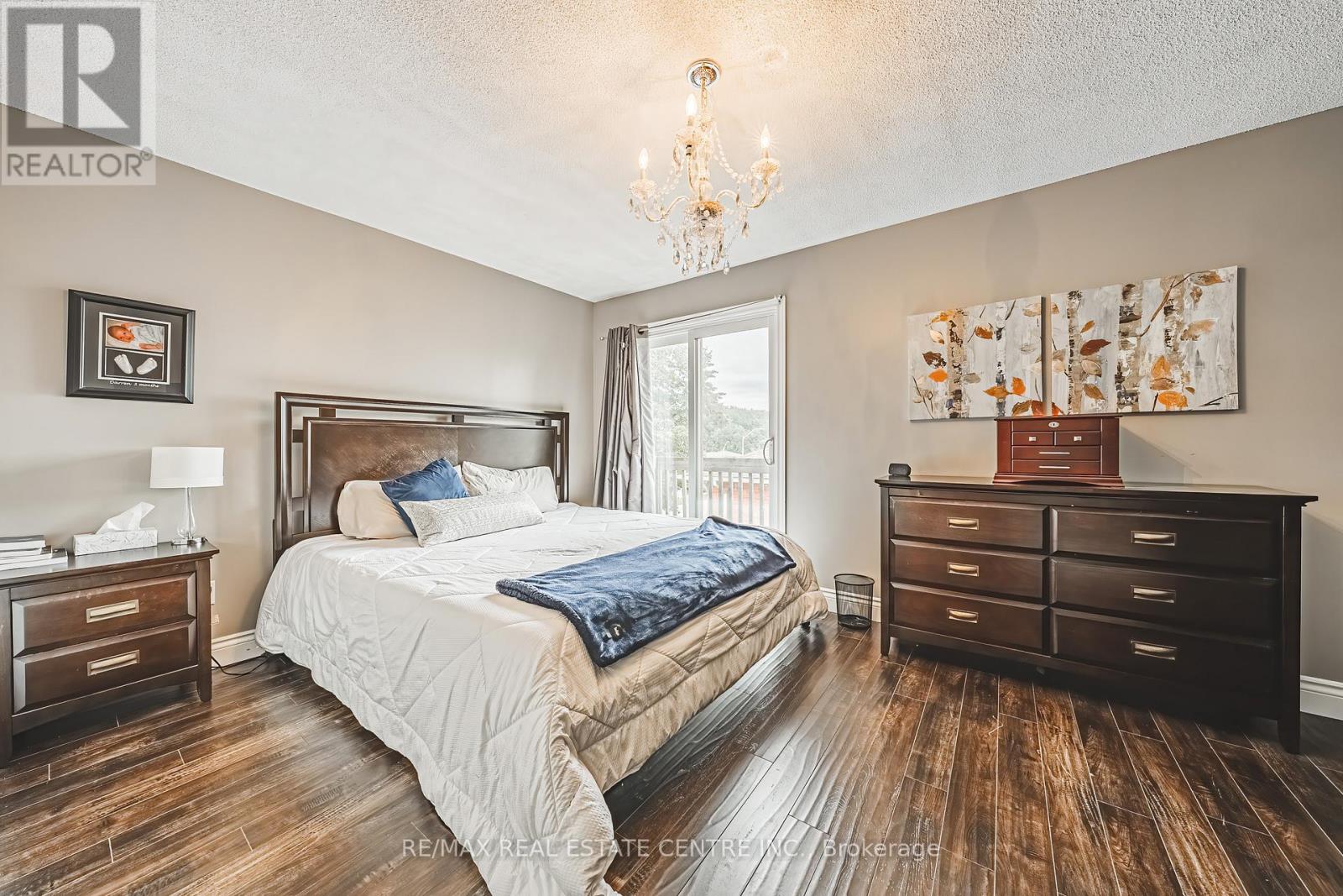 3 - 266 Limeridge Road E, Hamilton, Ontario  L9A 2S7 - Photo 18 - X12906856