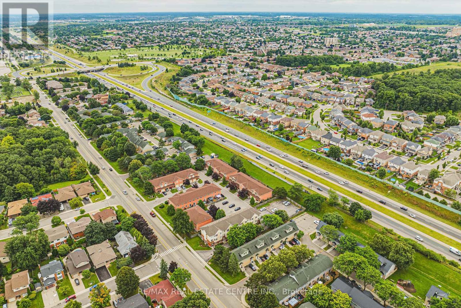 3 - 266 Limeridge Road E, Hamilton, Ontario  L9A 2S7 - Photo 32 - X12906856