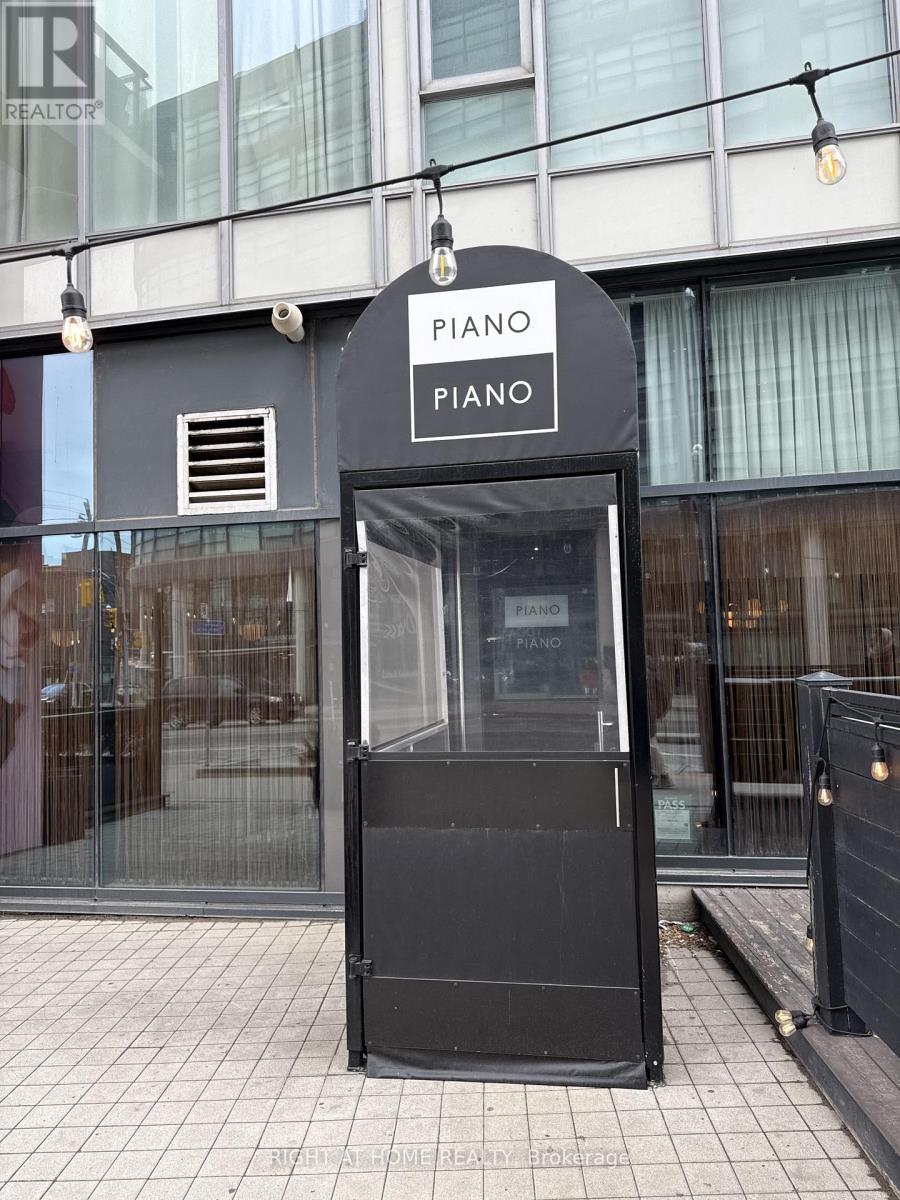 1006 - 1190 Dundas Street E, Toronto (South Riverdale), Ontario  M4M 0C5 - Photo 3 - E12789772