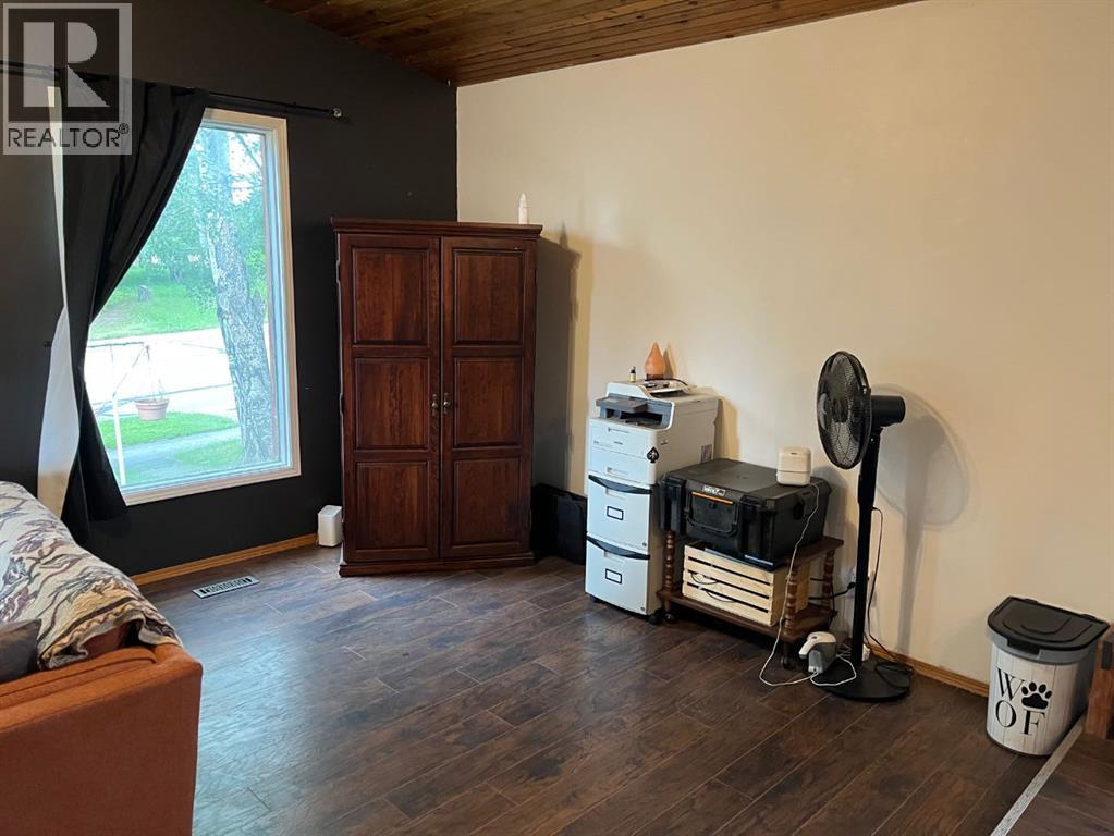 4833 47 Street, Rocky Mountain House, Alberta  T4T 1A6 - Photo 4 - A2279708