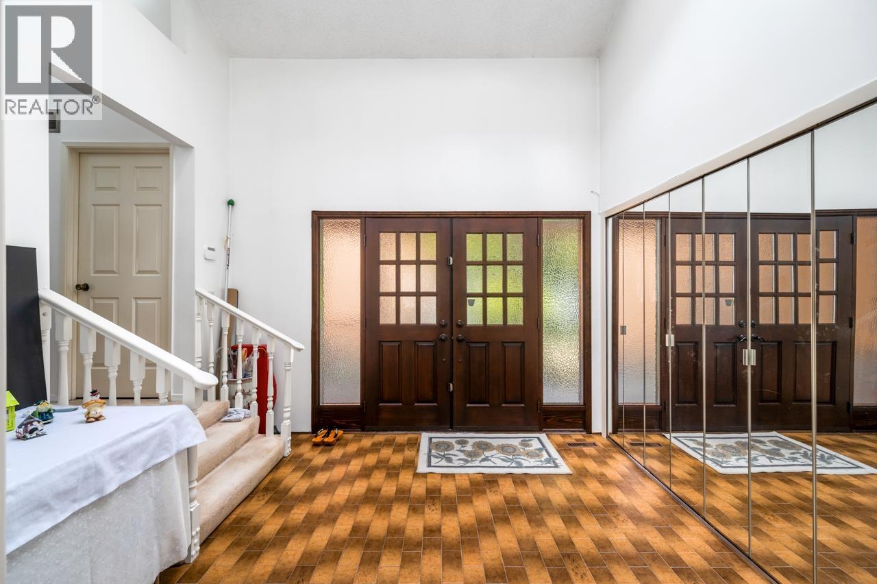 10613 Yarmish Drive, Richmond, British Columbia  V7E 5E6 - Photo 2 - R3044980