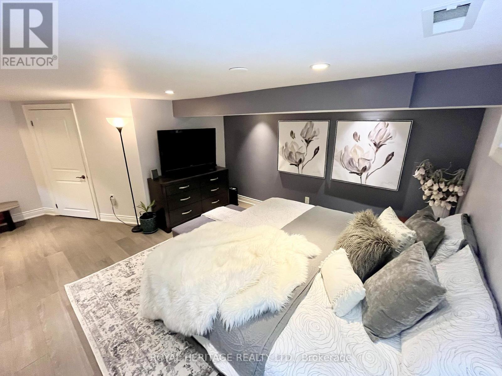 1398 Fordon Avenue, Pickering, Ontario  L1W 1J9 - Photo 13 - E12906878