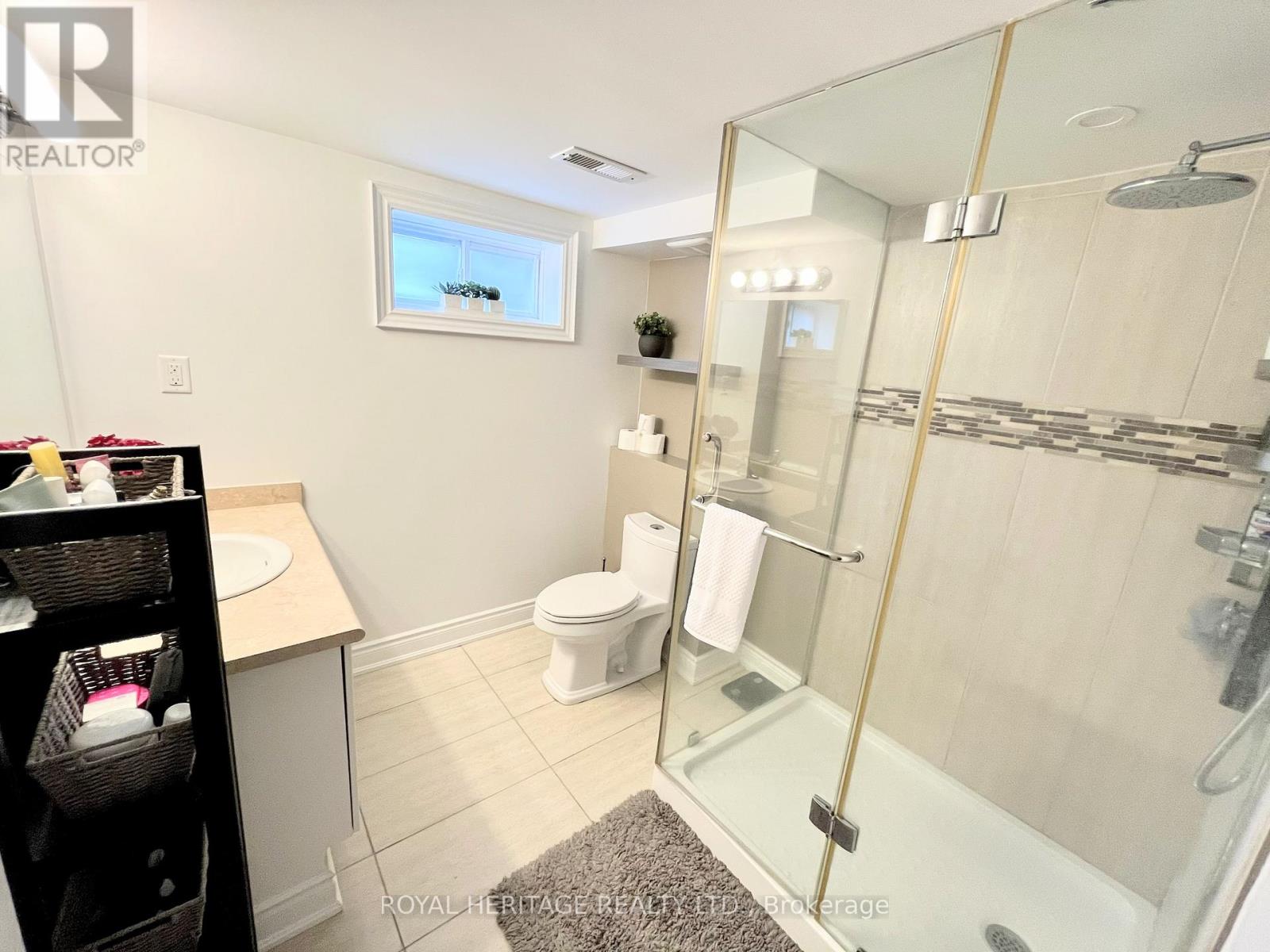 1398 Fordon Avenue, Pickering, Ontario  L1W 1J9 - Photo 18 - E12906878